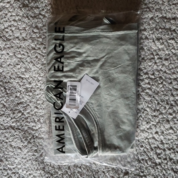 NWT AE Cropped Flowy Muscle Tank - Picture 6 of 6